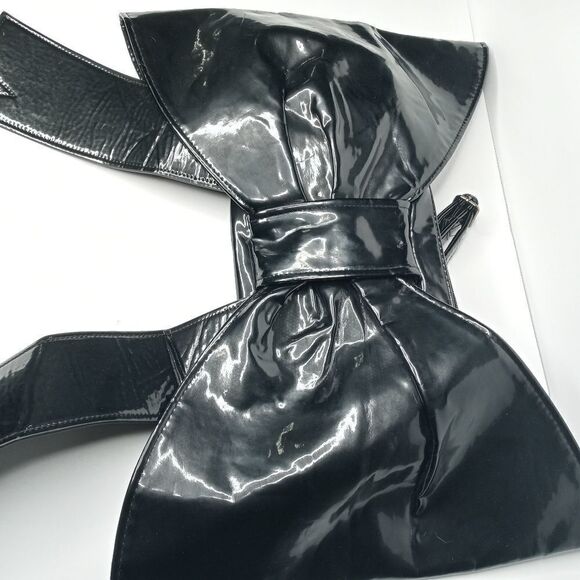 Fortnite Cuddle Team Leader Jumbo Bow Backpack - Picture 3 of 8